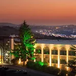 Hotel Raya Garden - Park & Winery Wielkie Tyrnowo