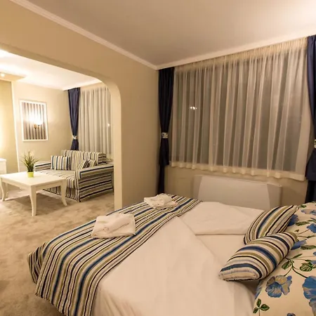Raya Garden - Park & Winery 3* Veliko Tŭrnovo