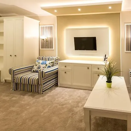 Park Raya Garden - Free Parking Hotel 3*