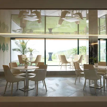 Park Raya Garden - Free Parking Veliko Tarnovo