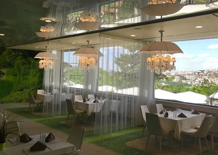 Raya Garden - Park & Winery 3* וליקו טורנובו